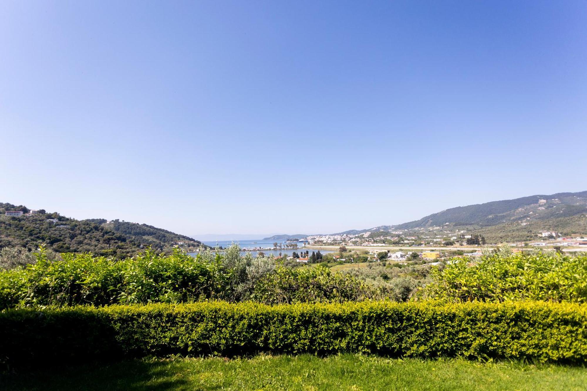 Dohos Skiathos Suites Ksanemos Exterior foto